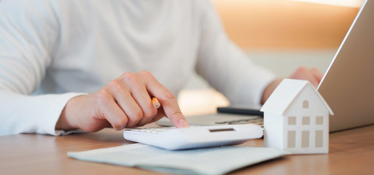 woman calculating finances