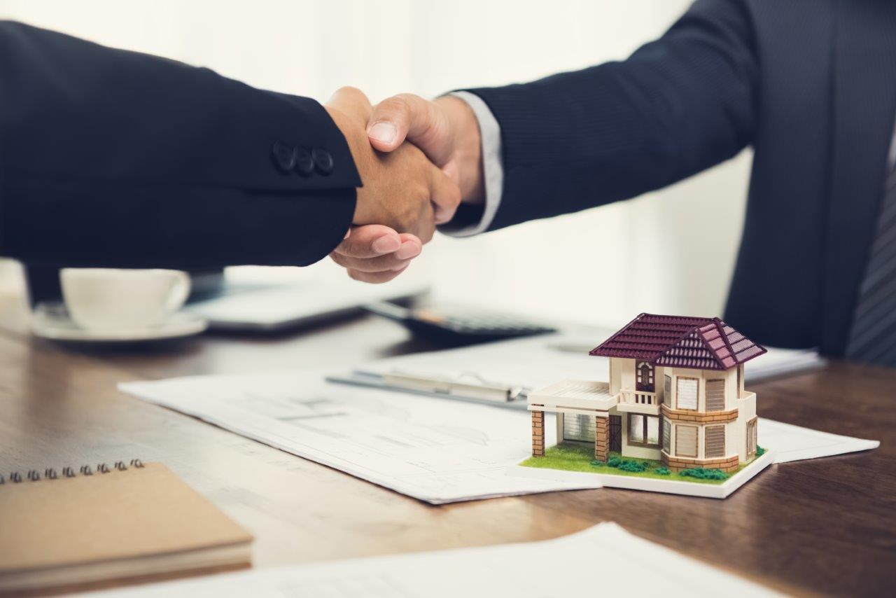 4 Reasons to Invest in Real Estate