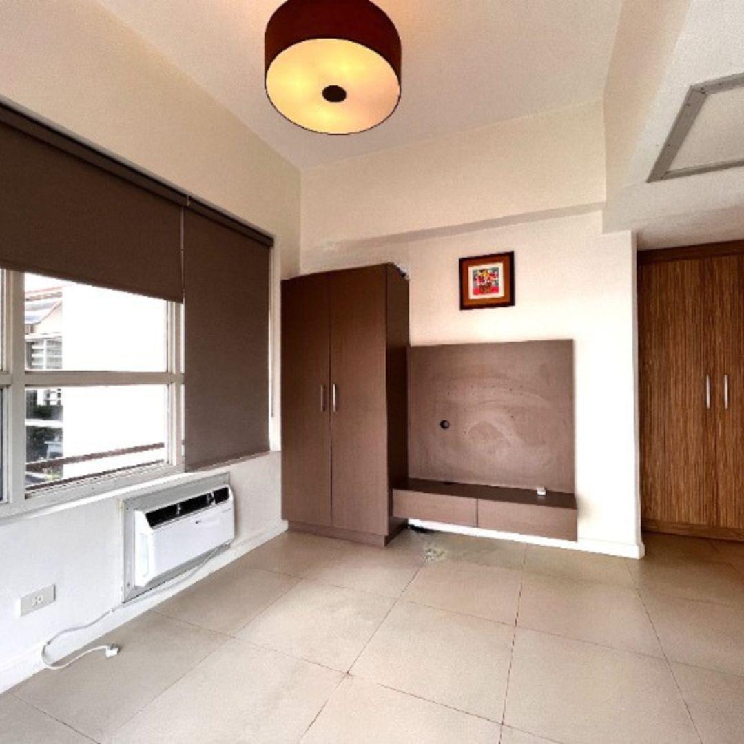 One Lafayette Square Condo for Sale! Makati City Property Source PH