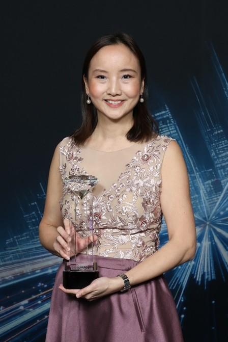 About 5 Daphne Yu receiving her Diamond Club Award Feb 2026 in Las Vegas cropped