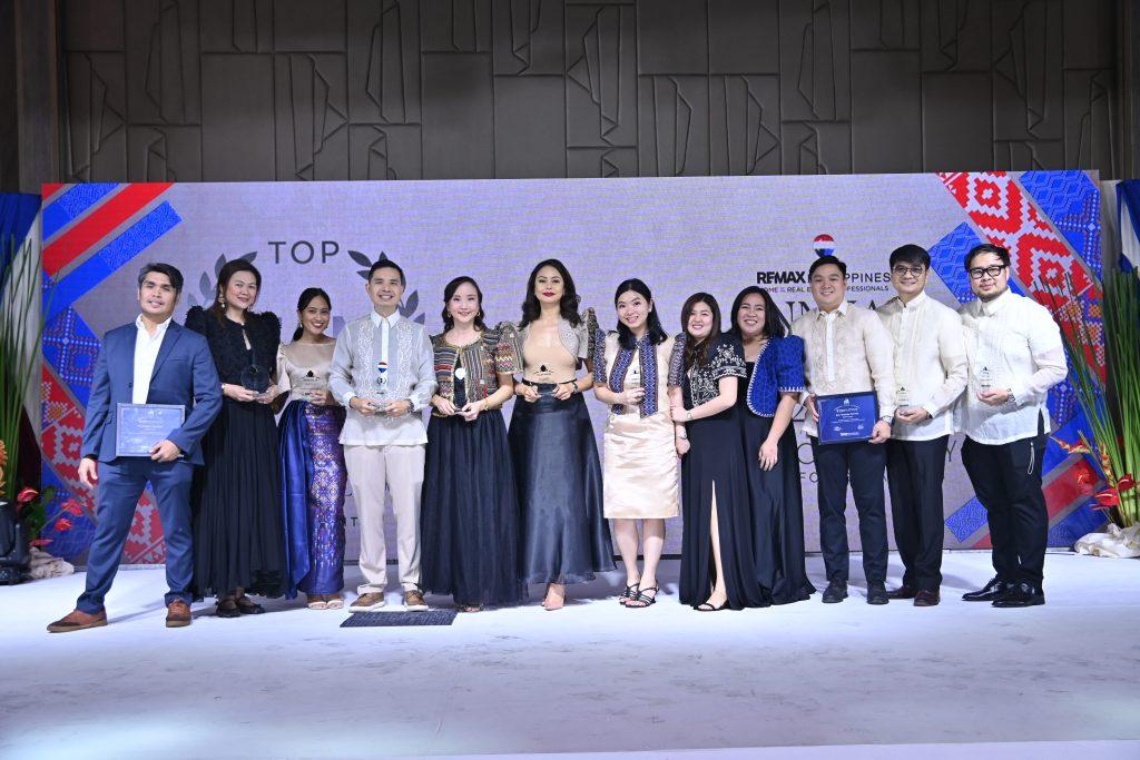 About 44 TeamYU Receiving Top Team Award Feb 2026
